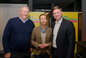 v.r.: Dr. Florian Toncar MdB, Stefanie Knecht, Dr. Wolfgang Weng